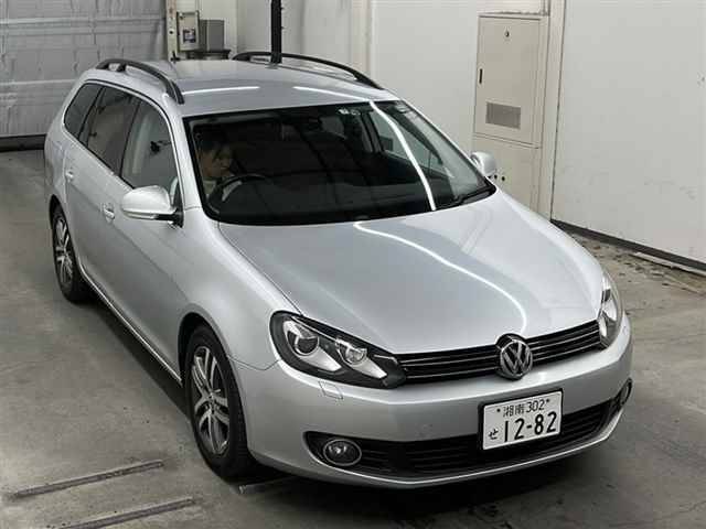 35058 VOLKSWAGEN GOLF VARIANT 1KCAV 2011 г. (MIRIVE Saitama)